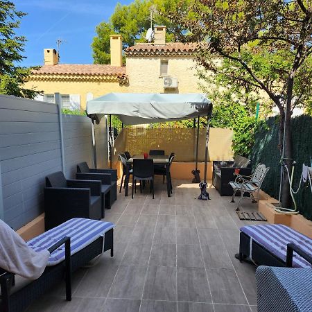 Petit coin de paradis au soleil près de la mer Saint-Cyr-sur-Mer Eksteriør billede